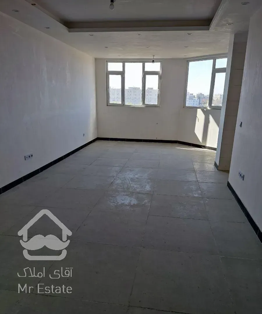 آپارتمان ۸۲ متری سند دار