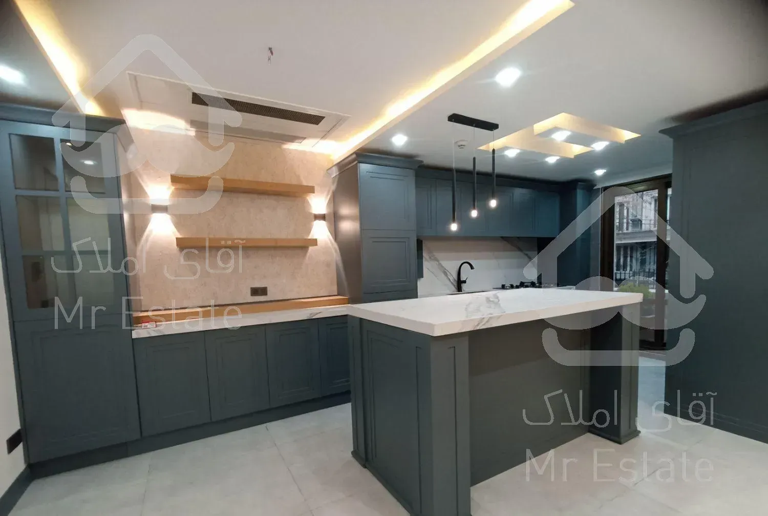 ۱۳۵ متر ۳ خواب فول مشاعات