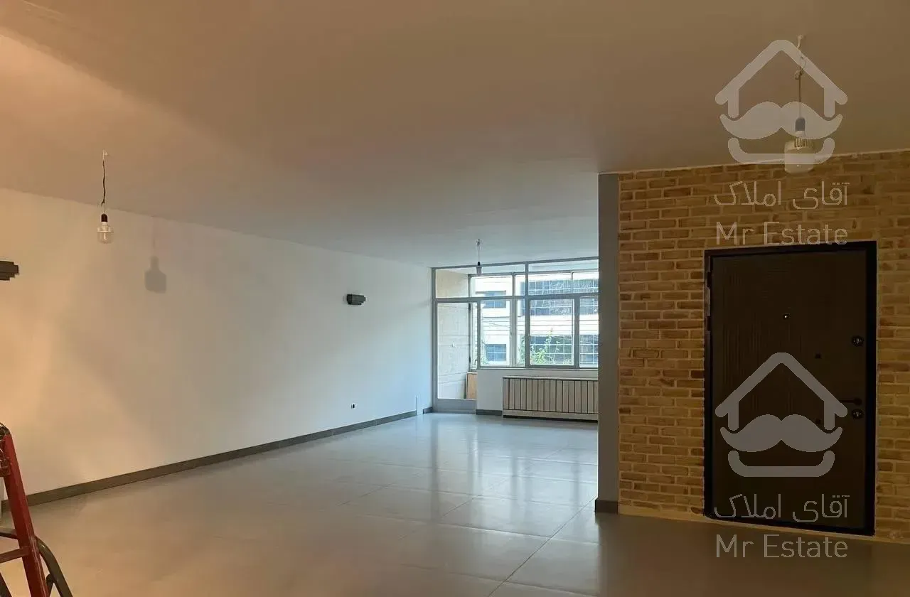 آپارتمان کاملا بازسازی شده در بخارست مقدس ۴