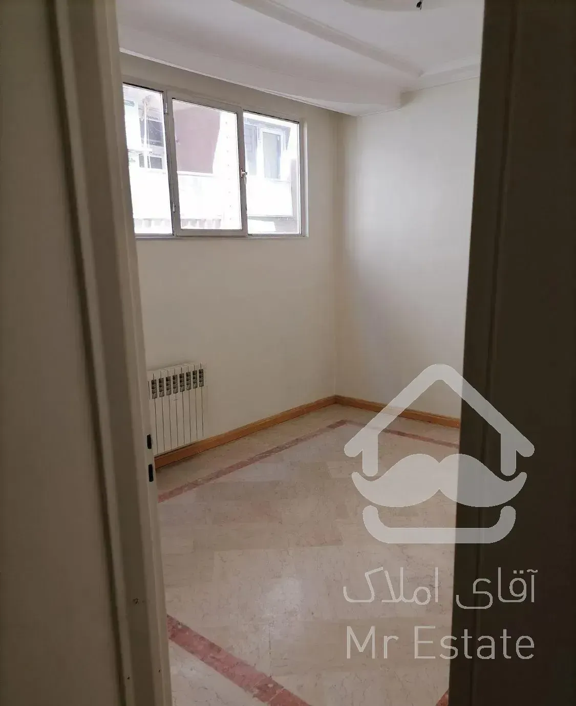 واحد 157 متری*خوش نقش*نورگیر  *