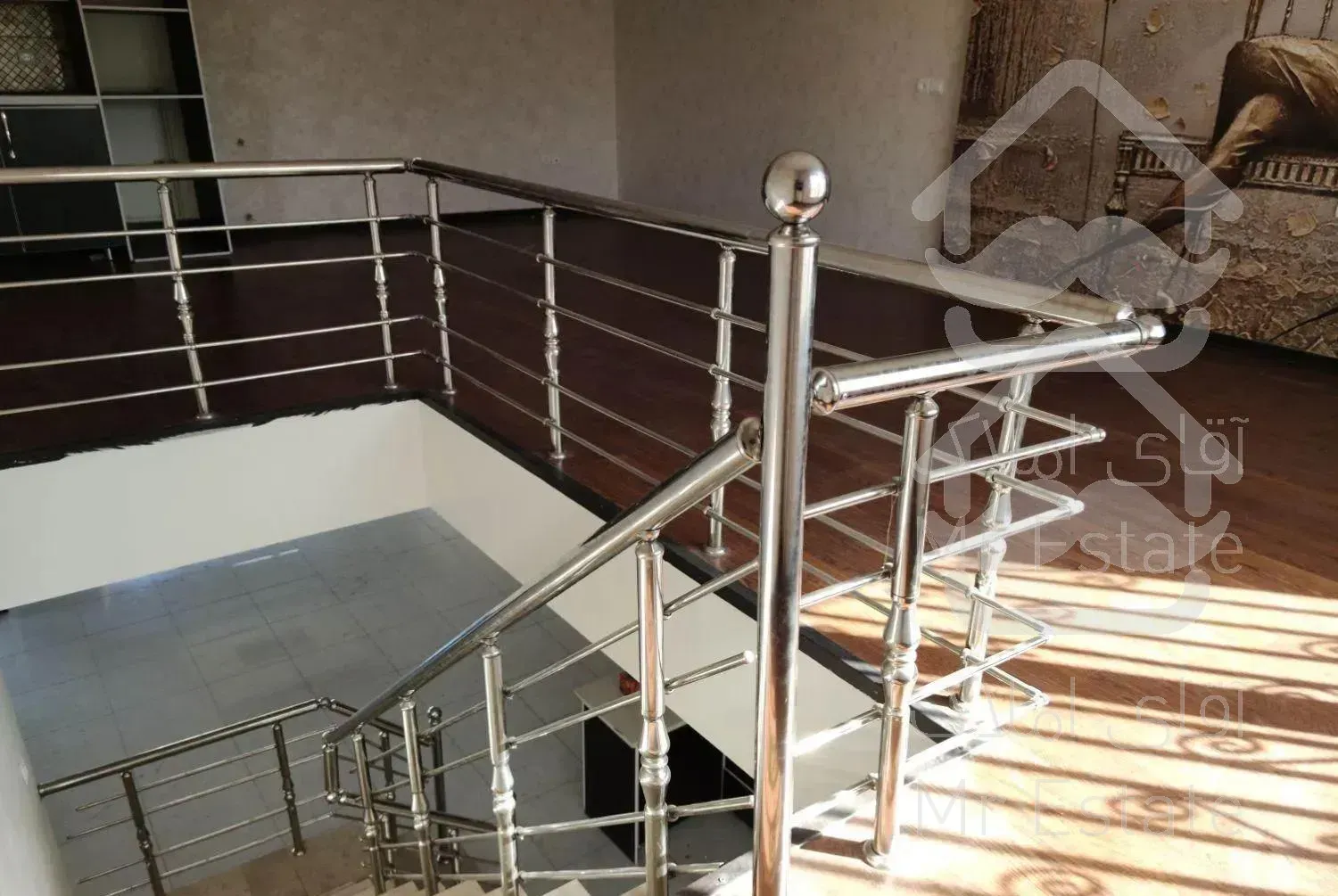 ۲۰۰ متر دوبلکس  با ۳۰ متر تجاری