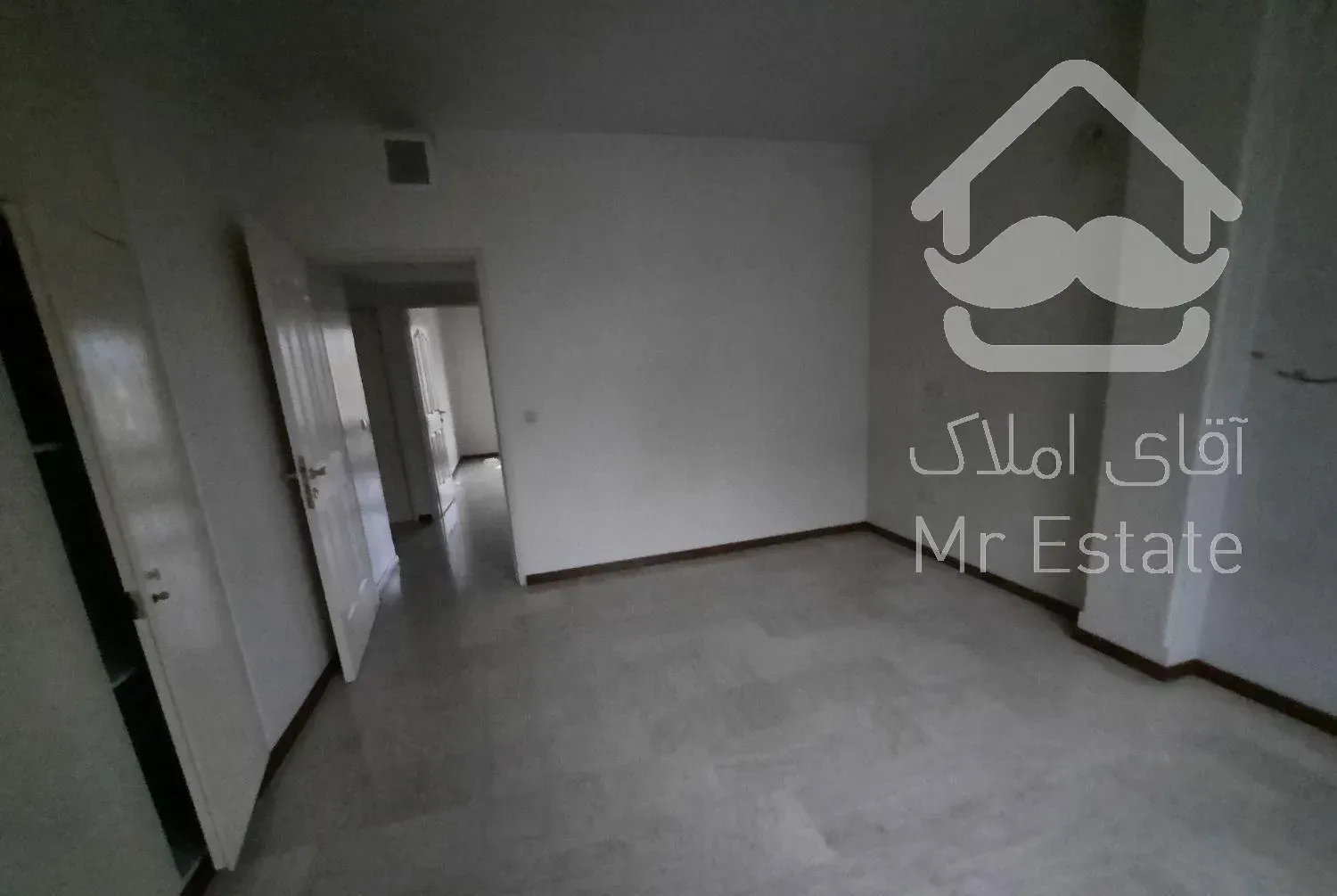 آپارتمان ، ۱۴۰ متری ، سه خوابه