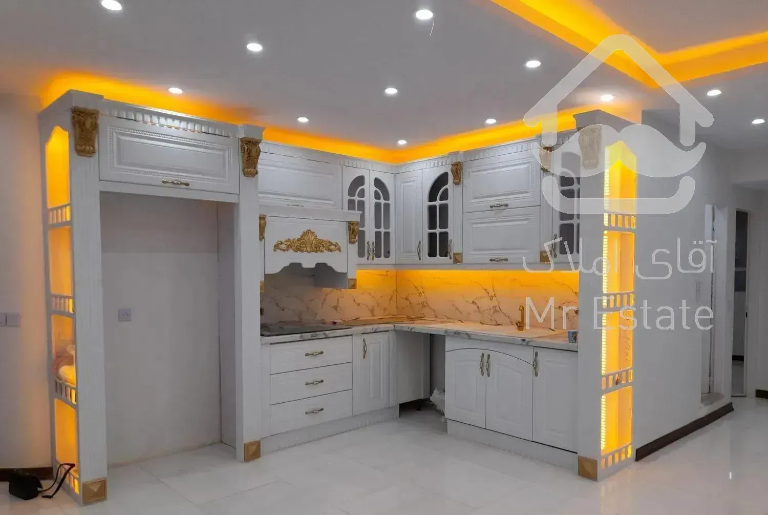 آپارتمان ۹۳متری سنددار دوم غربی شاهین ویلا