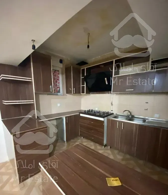 واحد ۹۰ متری شهرک اکباتان انتهای کمیل