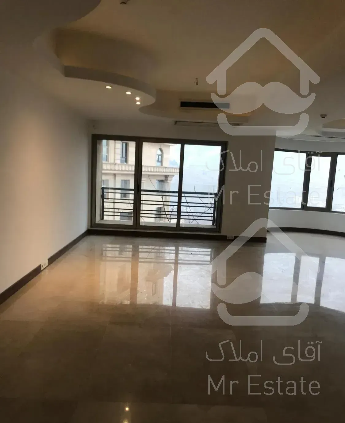 ۱۷۰متر/درکه/فول مشاعات/ساختمان برند