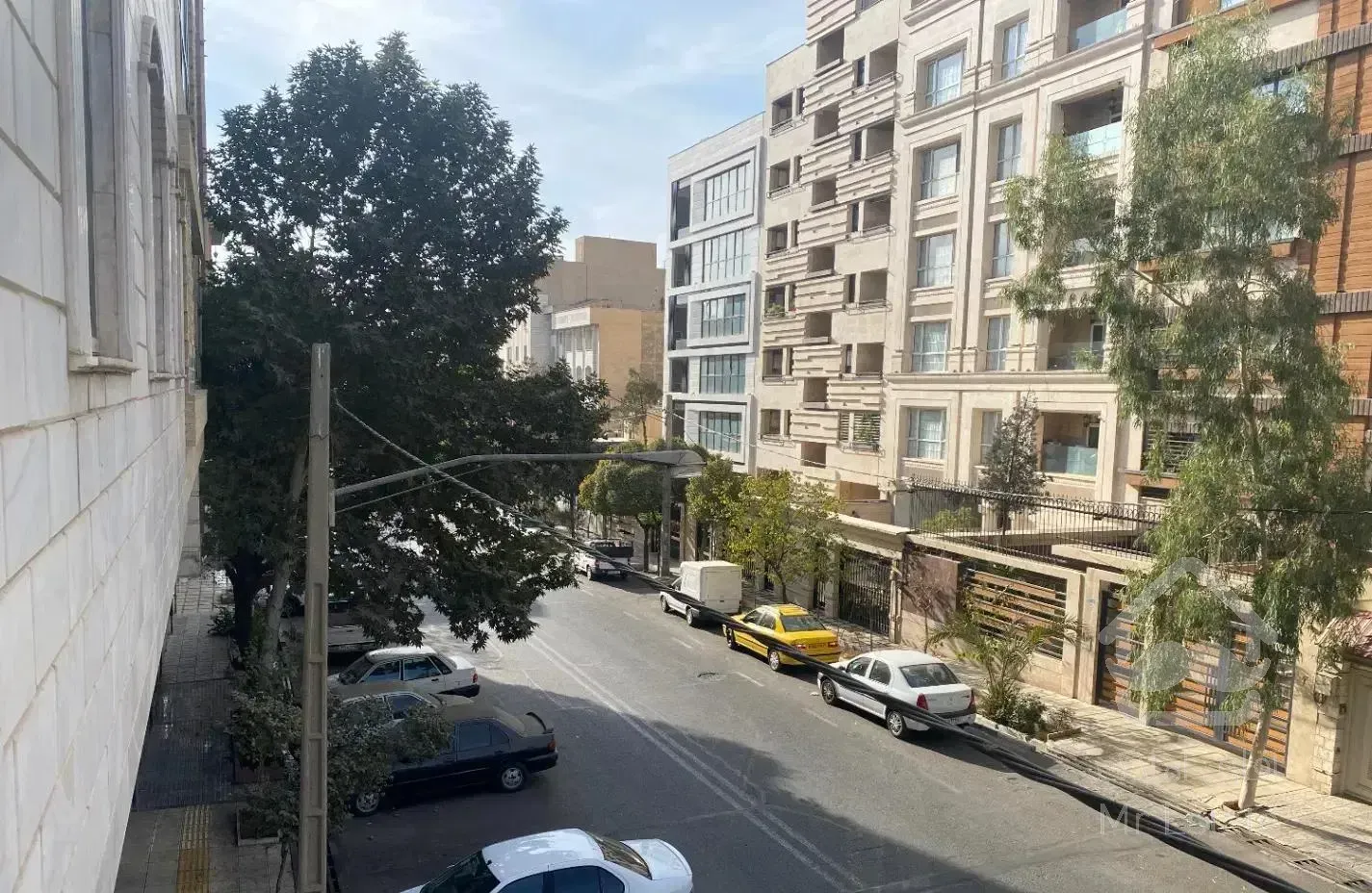 فروش فوری  یک واحد آپارتمان مسکونی