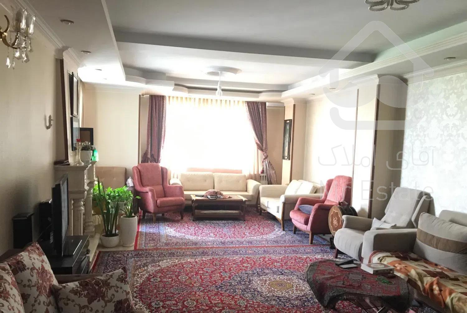 ١٠٦متر،سرمایه گذاری،طبقات بالا،٦ ساله،نگین طوقانی