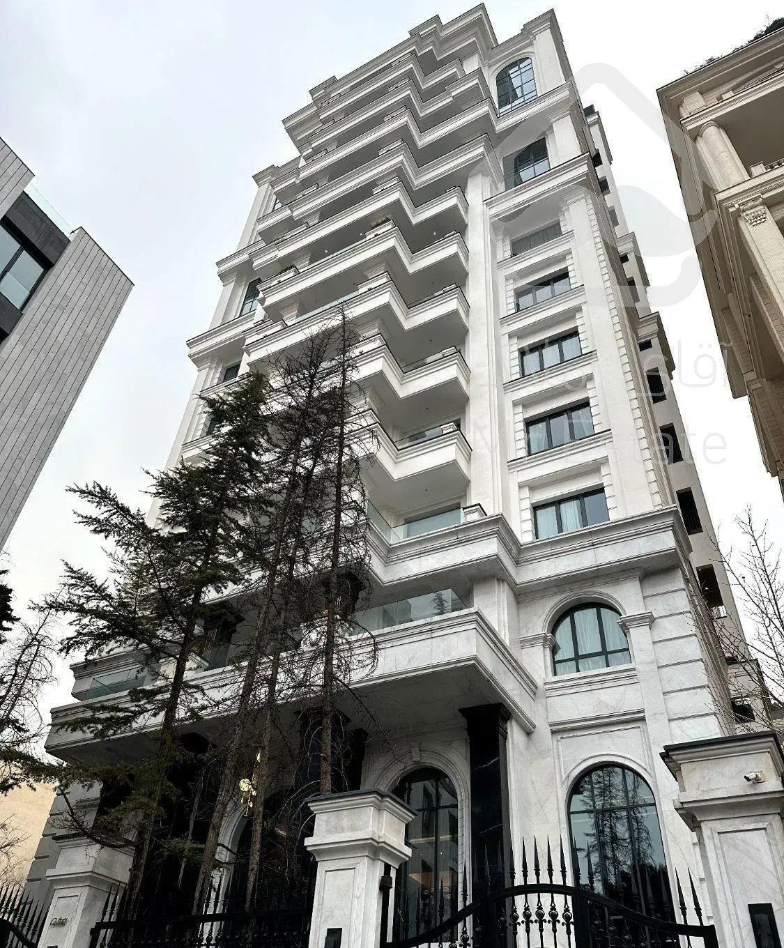 ۳۴۰ متر برج باغ کمیاب تک واحدی فرمانیه(سنبل)