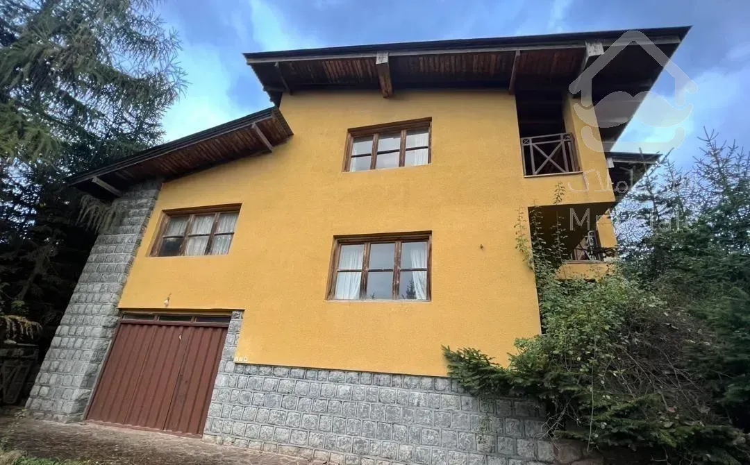 ویلا باغ ۳۰۰۰ متری کاملا مشجر در کلاردشت با سند