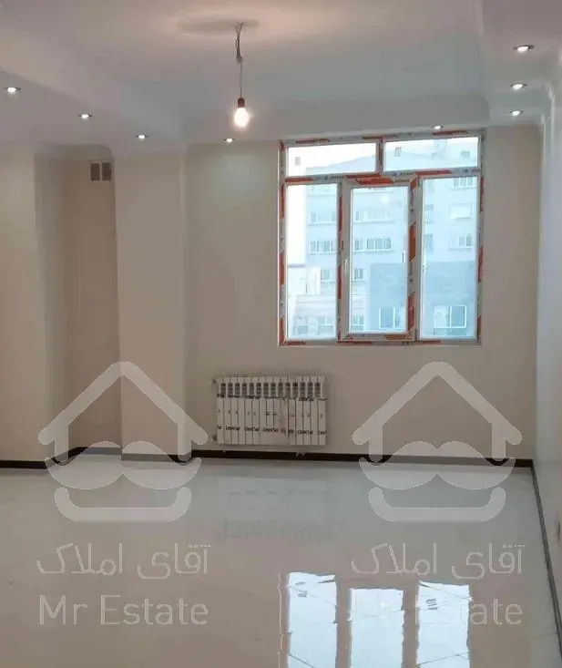 واحد 71 متری/ غرق نور/ کلید نخورده