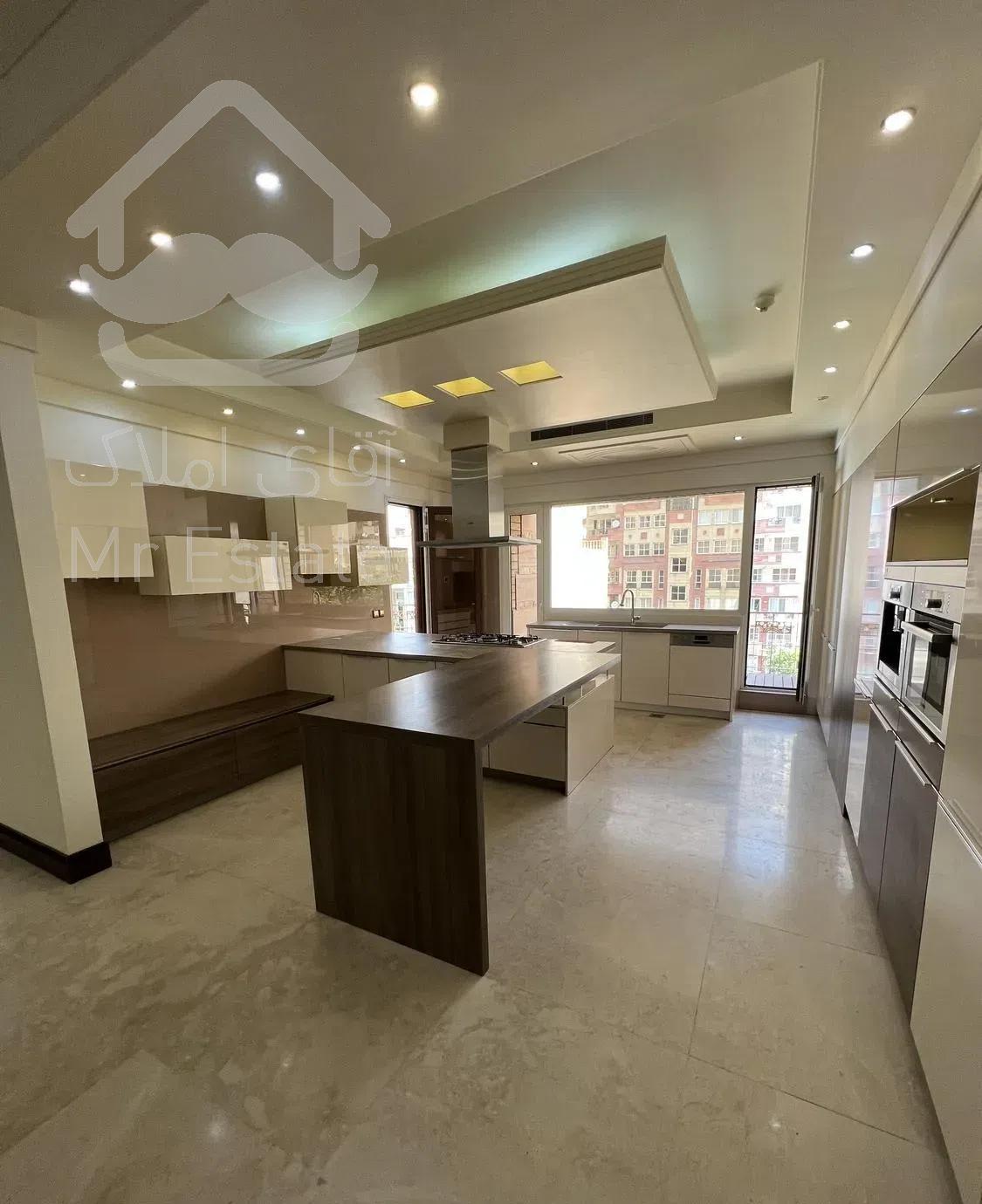 ۲۰۸ متر برج باغ طبقه هشتم