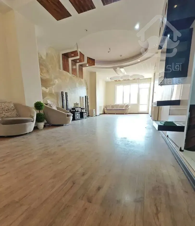 واحد ۹۸ متری/ کاملا آفتابی/ بهترین لوکیشن باغستان