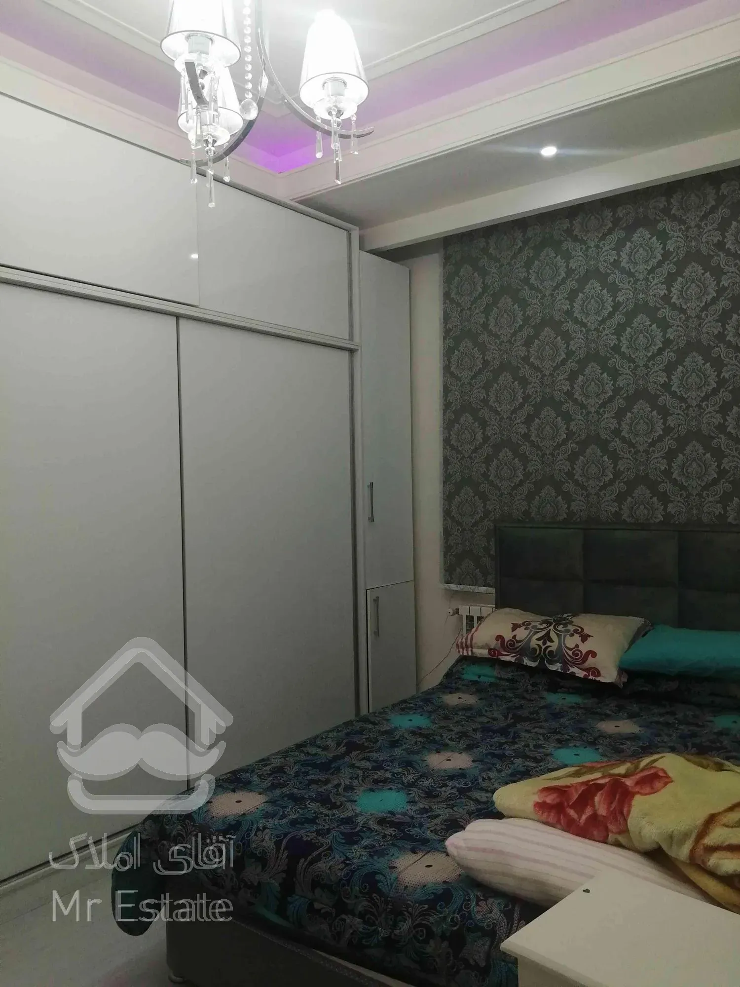 فروش اپارتمان *بازسازی شده ۲خوابه کم واحد*بلوار فردوس شرق