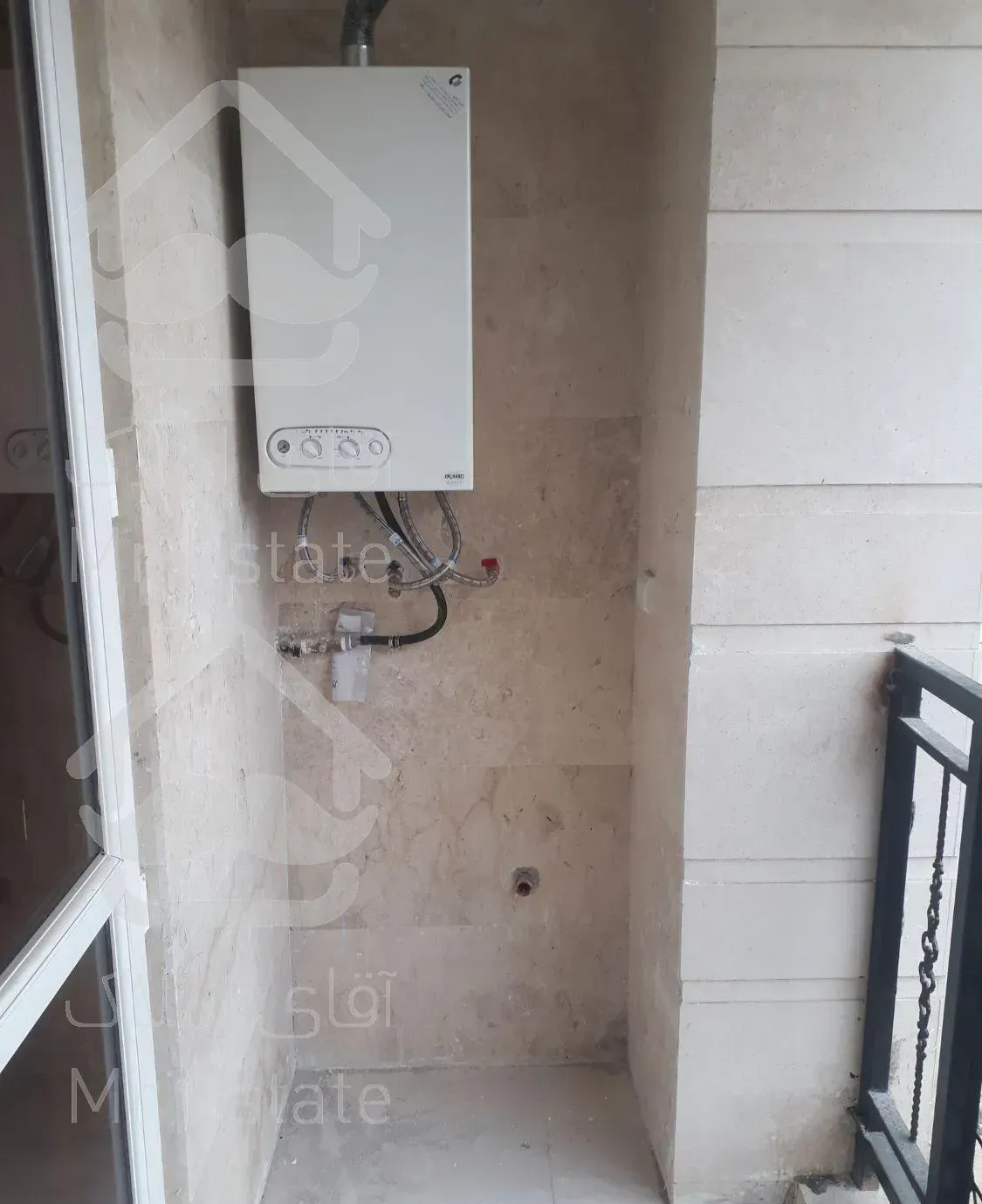 آپارتمان ۴۷ متر با انباری