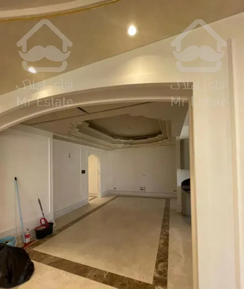 برج باغ با اصالت ۲۰۶متر