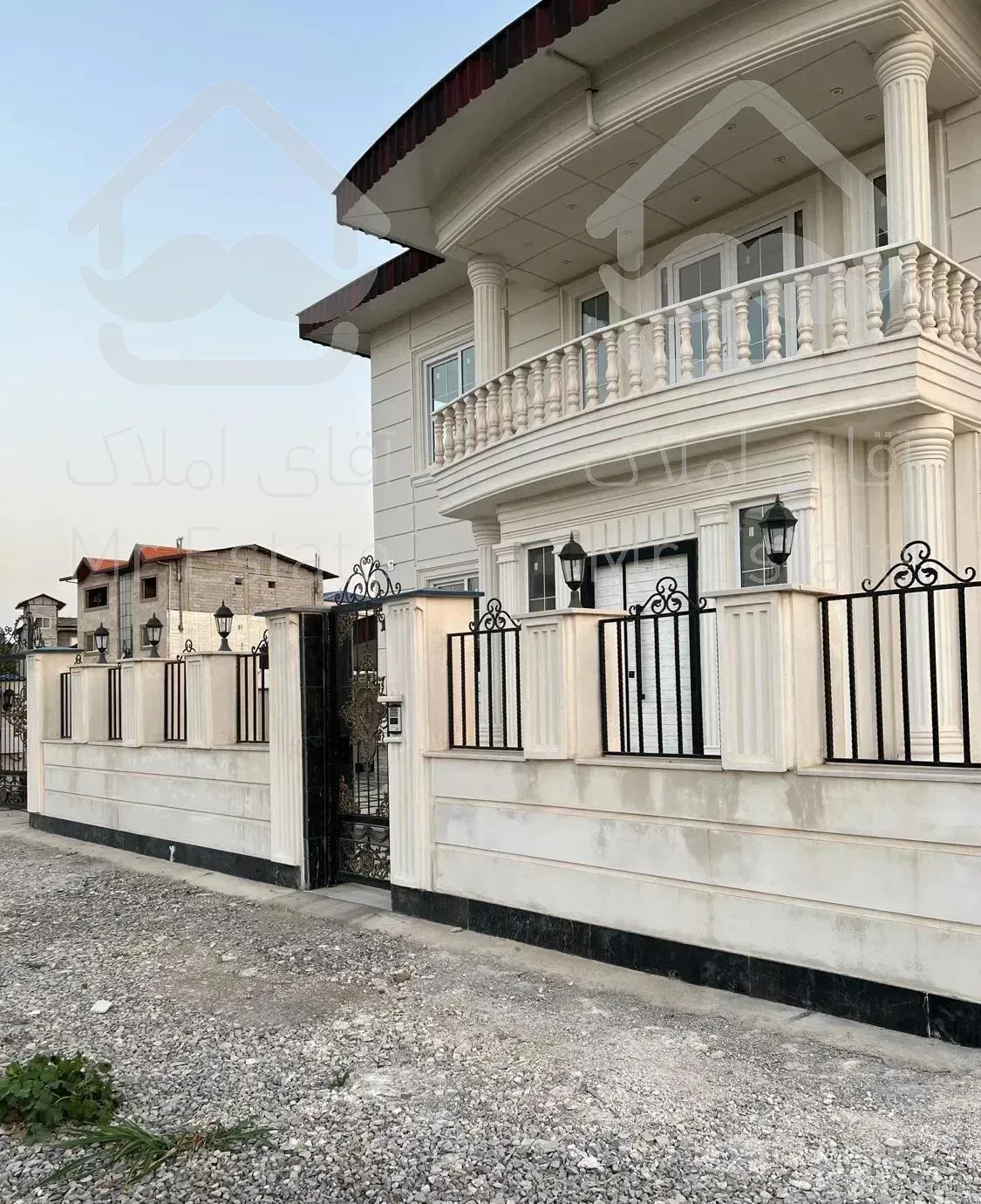 ۳۳۳ متر ویلا نوساز استخردار (برند رامسر)