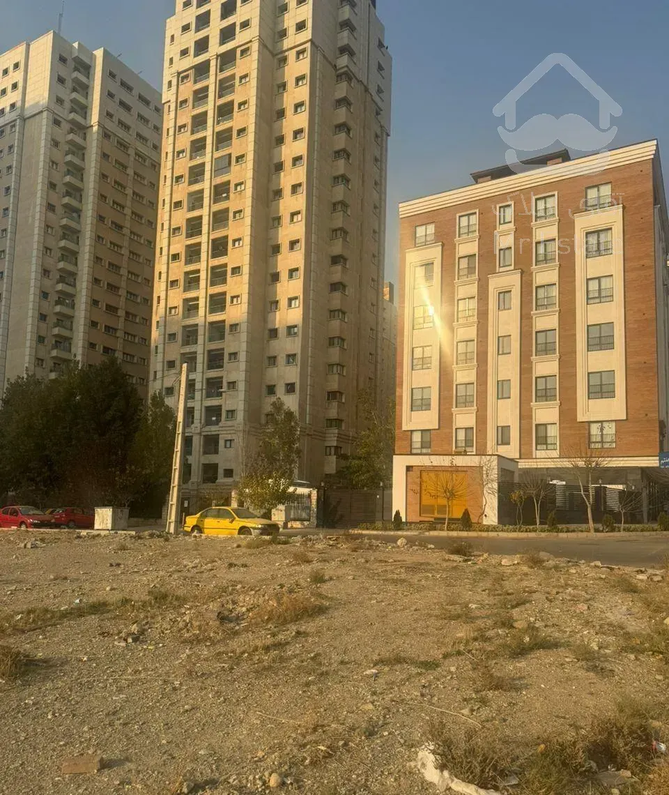 اپارتمان ۹۸ متر/شهرک صدرا/سند تک برگ