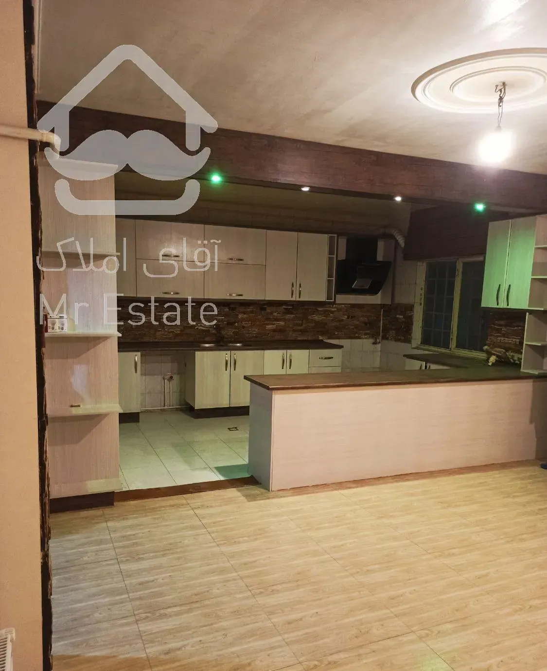 آپارتمان 107متر تک واحدی  (اردلان فرشتگان)