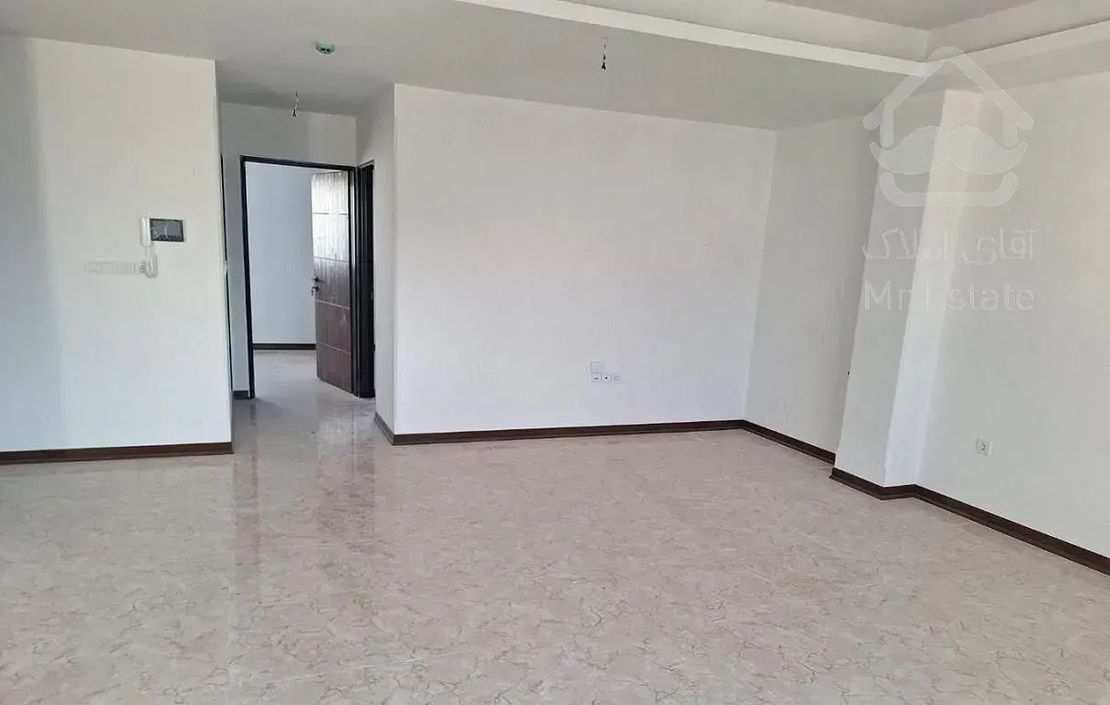 واحد 102 متر نوساز کلیدنخورده طبقه 4