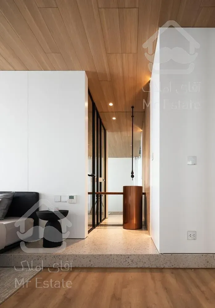 فرمانیه، ۳۰۰ متر برج باغ لوکس