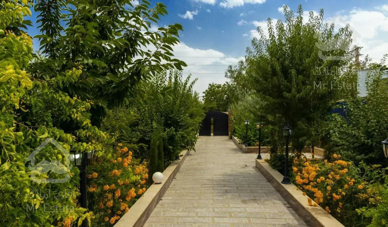 محمود اباد با استخر سه خواب