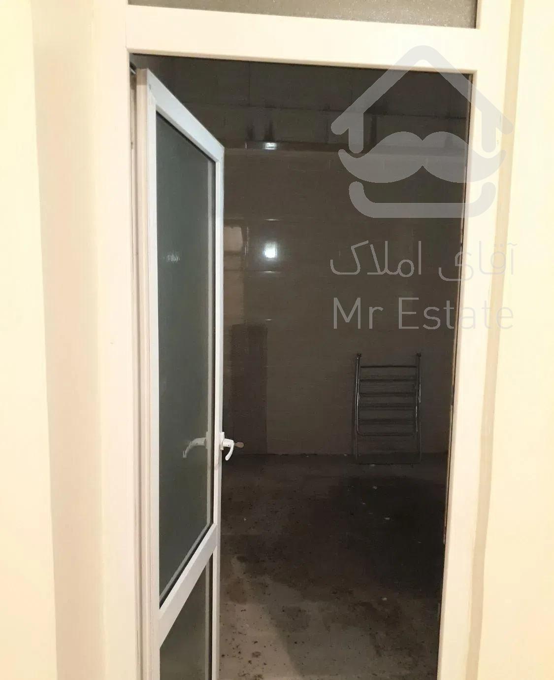 آپارتمان ۸۴ متری دو خواب با حیاط خلوت و بالکن