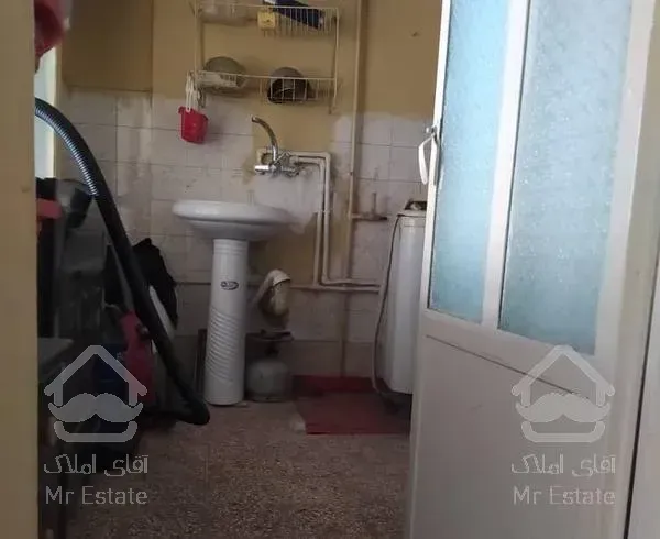 خانه دربستی با مغازه /متراژ 70متر