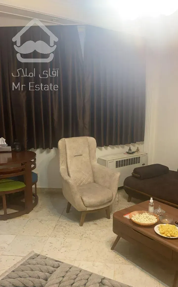 سعادت آباد صرافها ۸۰ متر دو خوابه رو به آفتاب