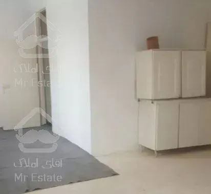 خانه دوطبقه و دوکله عبور جدا مهدی اباد