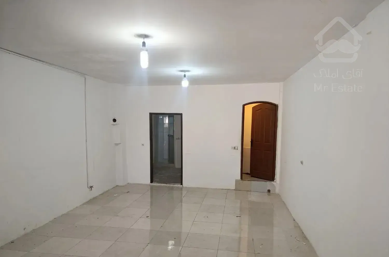 آپارتمان تمیز حاشیه میلان نزدیک مترو