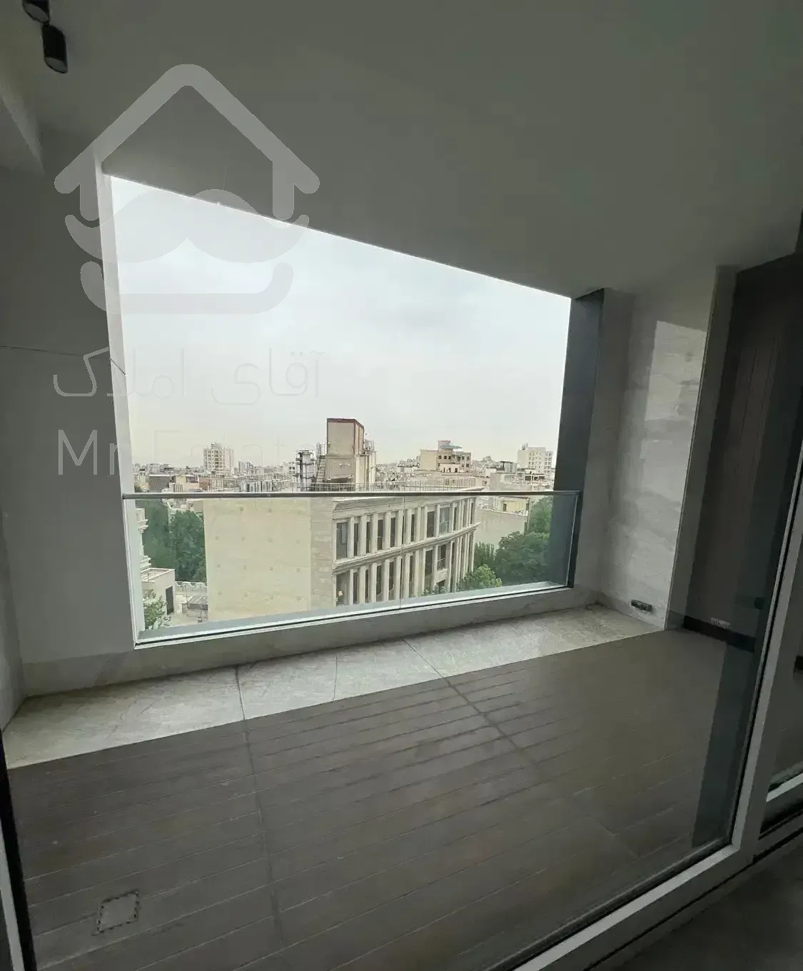 نیاوران/۹۵متر /تاپ لوکیشن /ویو کوهستان