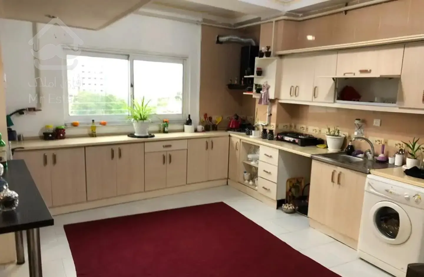 90 متری طبقه 3 با اسانسور 200متری ساحل/تکواحدی