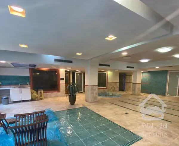 سعادت آباد /۱۳۰ متری /۳ خواب /برند منطقه