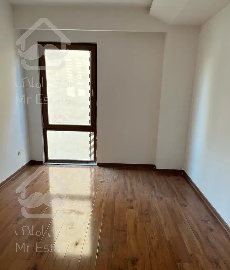 ۱۲۰متر سه خواب افتخاری (دو پارکینگ)