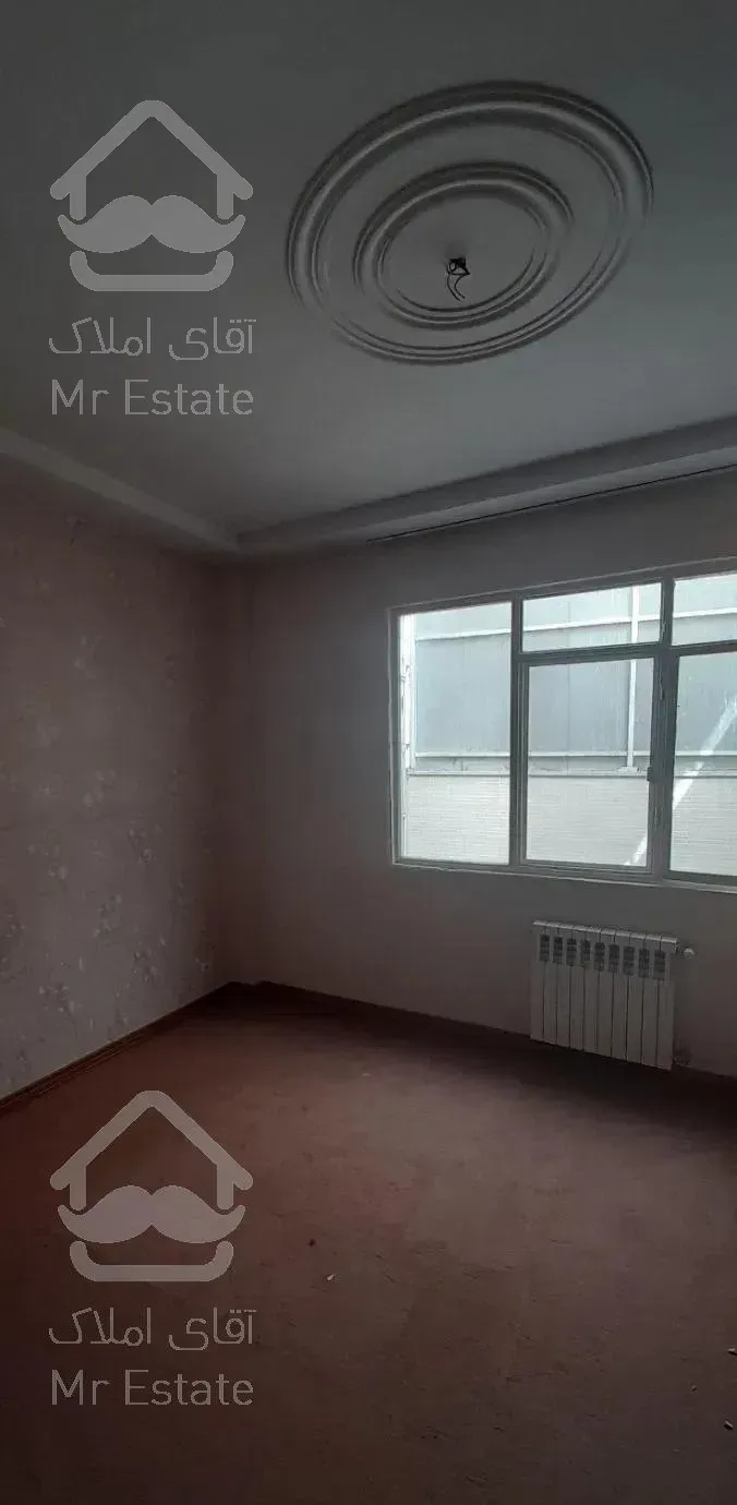 ۱۱۰ متر ۲خواب بازسازی شده   (پارکینگ انباری بالکن)