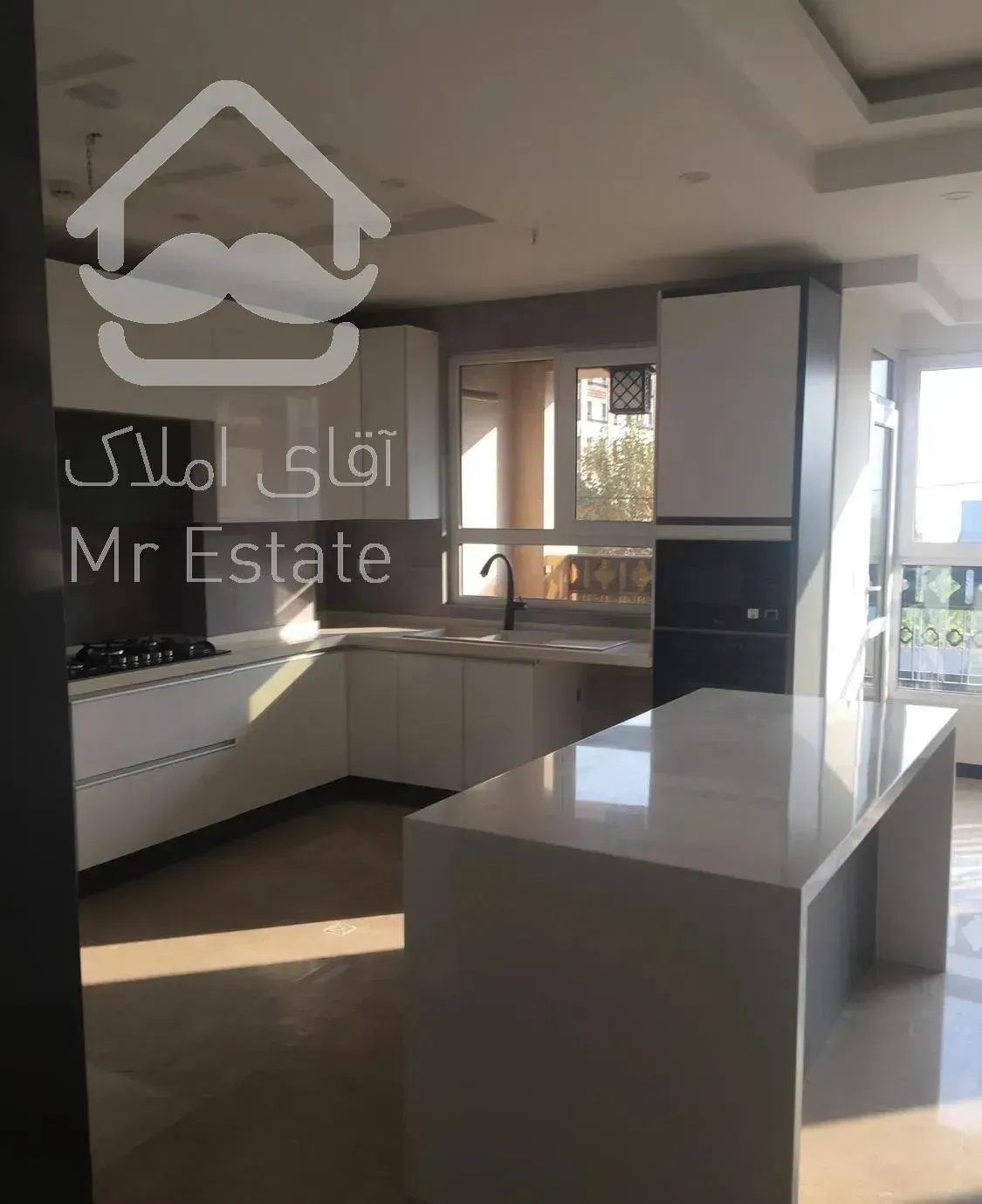 پونک شهرک نفت*۱۲۲متر*۲پارکینگ سندی*