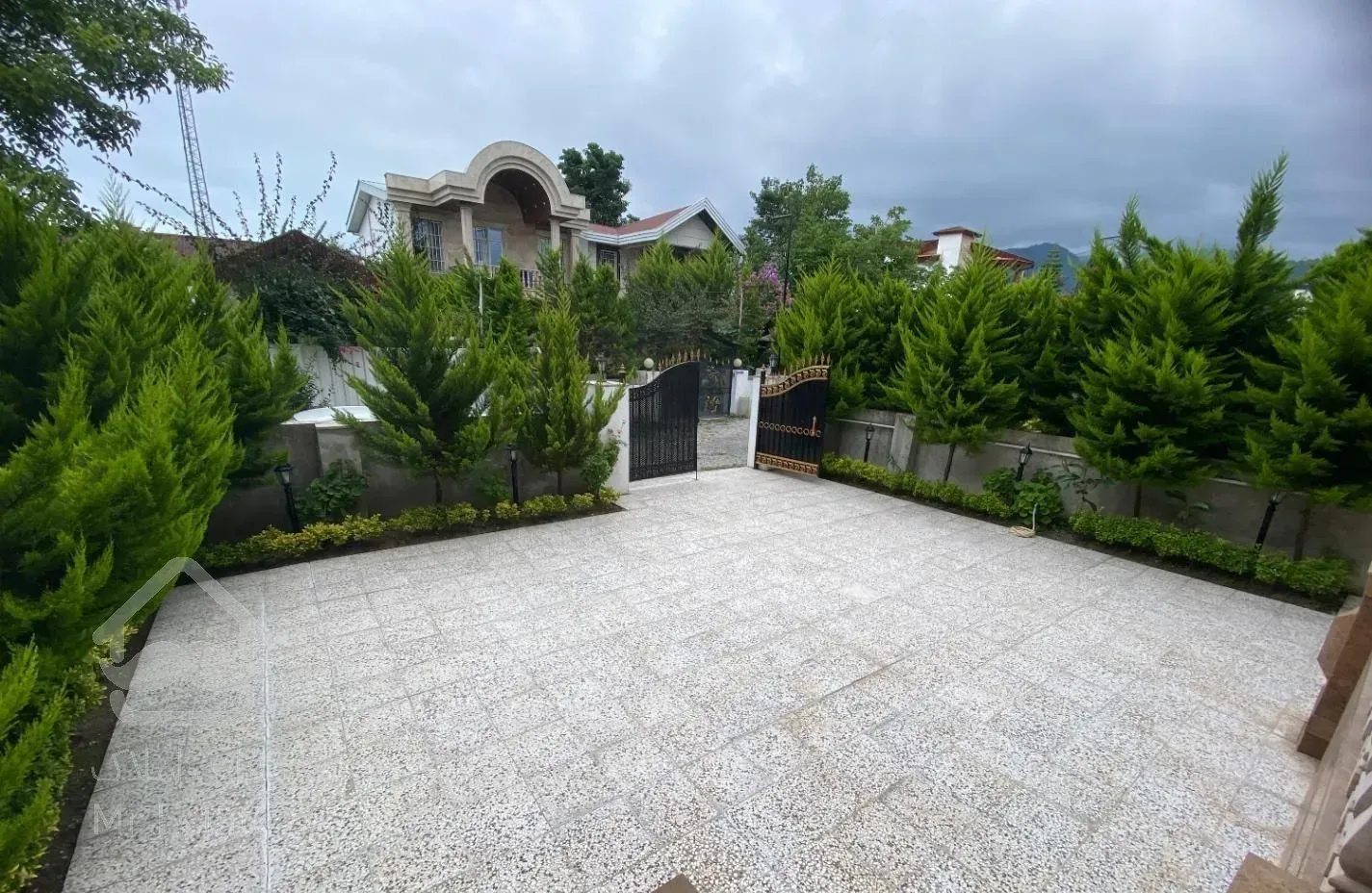 ویلا نما سنگ با رووف لتینگان نوشهر