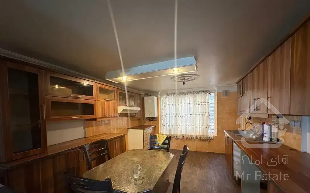 ۱۶متری‌اول/۹۰متر/۲خ/پارکینگ/تکواحدی و قابل تبدیل