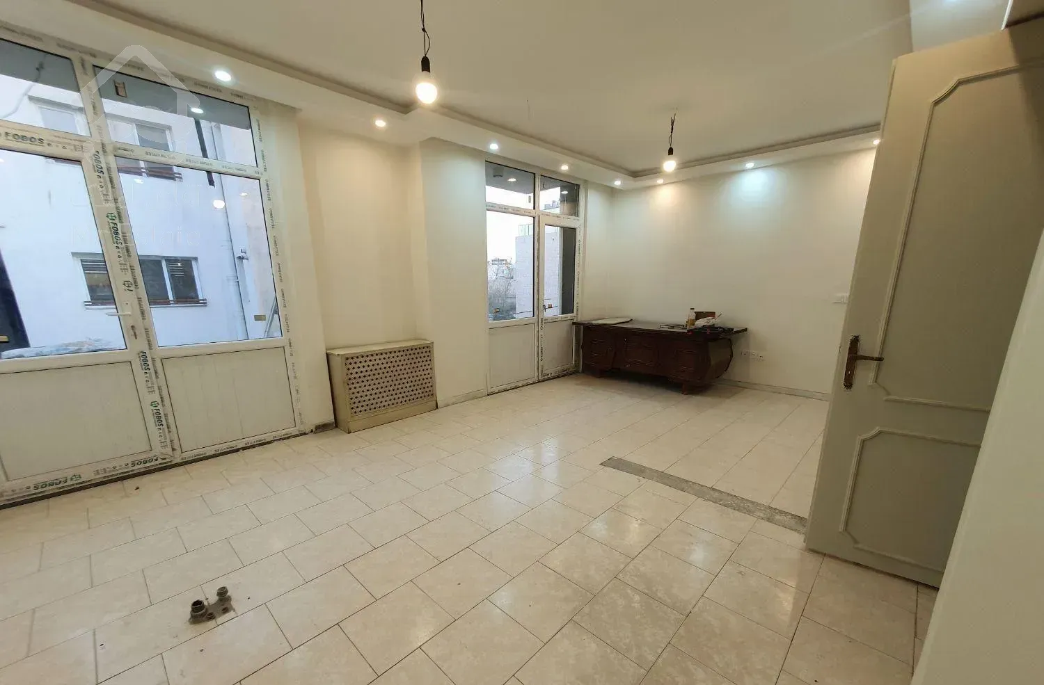 آرژانتین  بیهقی  104 متر  2 خواب  قدرالسهم دار