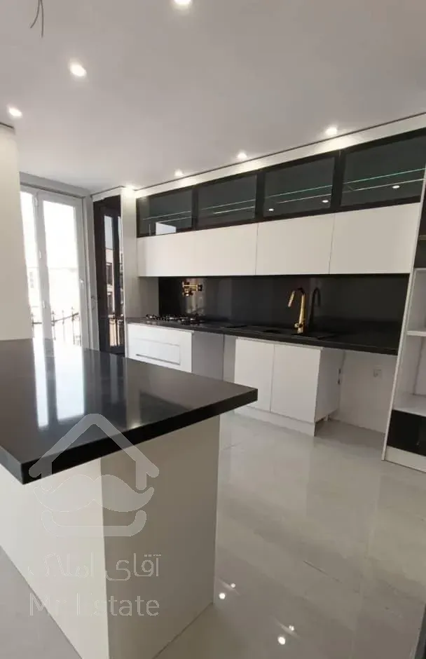 فروش آپارتمان ۱۴۰ متری ۳ خوابه در سعادت‌آباد