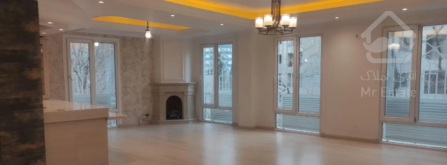 آپارتمان 160متری با ویو و نور 360 درجه