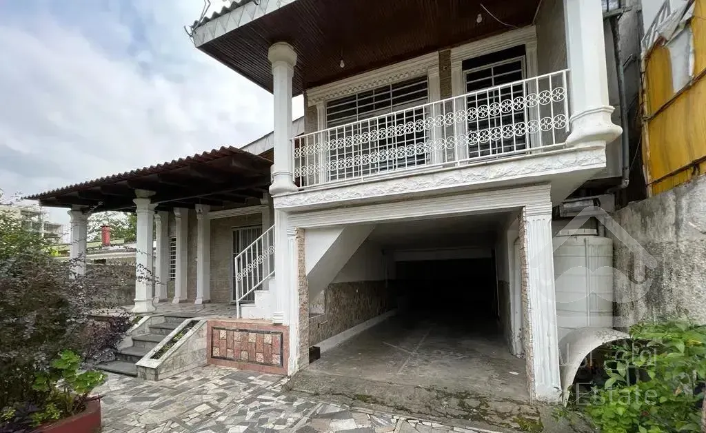 رهن و اجاره ویلا ۲۲۰ متری ۳ خواب.    (مرکز شهر)