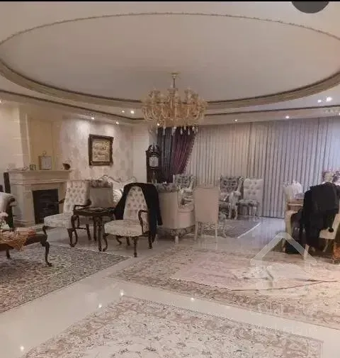 ۱۳۵متر۳خواب             دو پارکینگ سندی