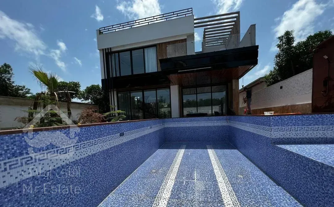 ویلااستخردار5خوابه شهرک برند/ویو زیبا ساحلی سرخرود