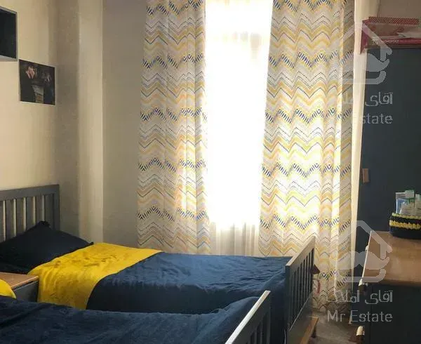 ۹۵متر/صادقیه بلوار گلاب /با حیاط خلوت اختصاصی