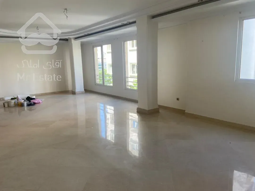 اجاره و رهن آپارتمان زعفرانیه 220  متر شیک