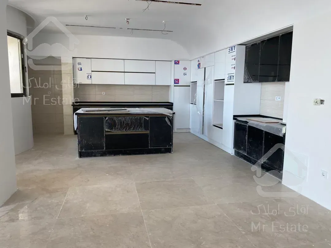 فرمانیه٢٤٠متر٣خواب{سنبل}لابی+مشاعات+٤ساله+٢p