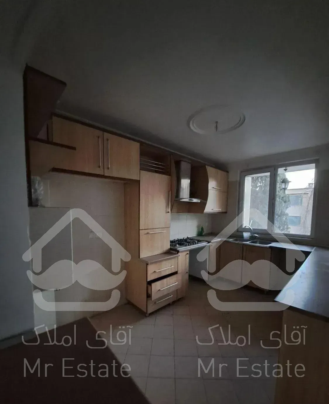 ۱۲۰ متر / دبستان / نوساز