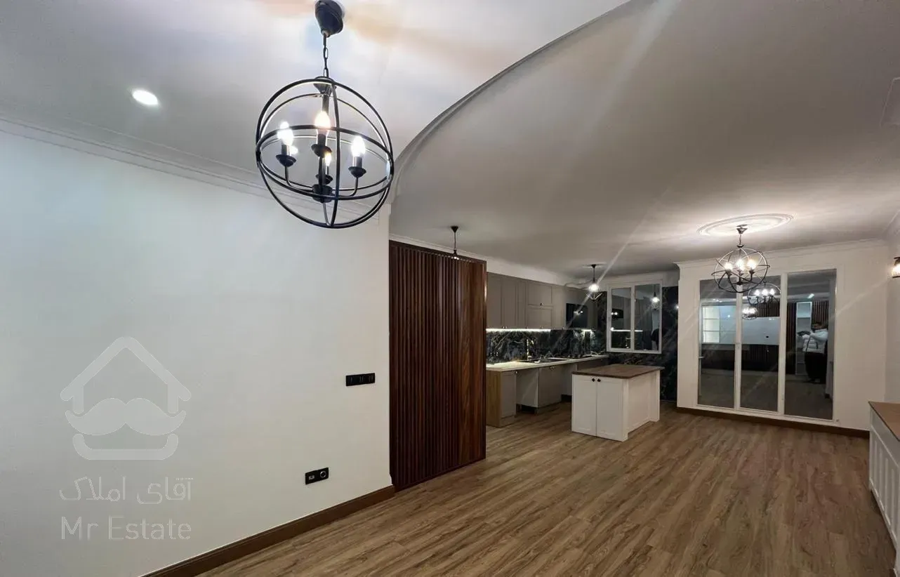 ۷۹متری طبقه دوم دونبش مناسب سخت پسندان