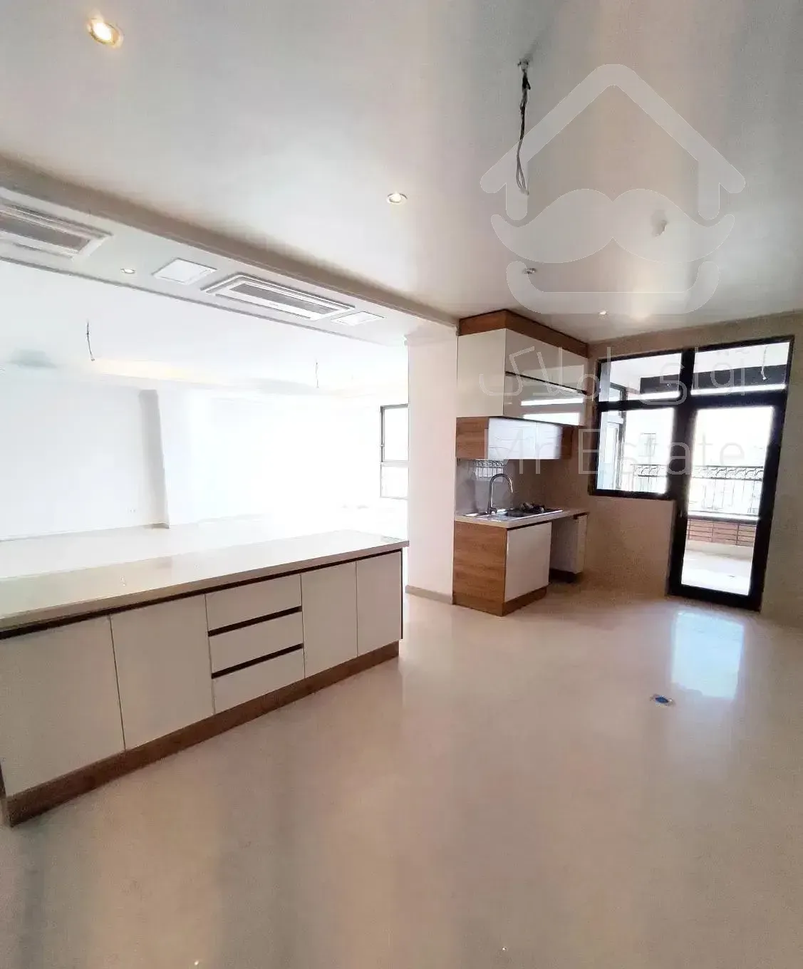 ۲۱۰ متر ۳ خواب / سوپر لاکچری / آپادانا نیلوفر